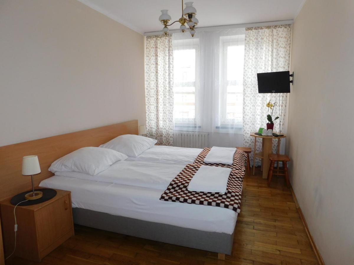 Pokoje Goscinne Korona Cracóvia Exterior foto